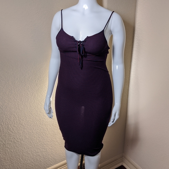 Stunning fitted Striped Navy Red Sexy Bodycon - Picture 4 of 10